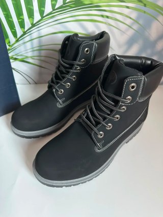 Botas hombre. Número 43