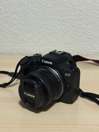 Canon R100 + Objetivo 18-45mm