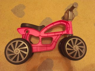 Bicicleta de aprendizaje rosa para niñas