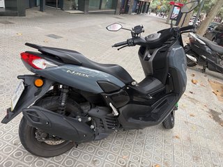Yamaha NMAX 2021 - 8000 km Matriculada 2024