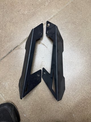 Cubre correa moto negro