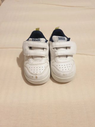 Zapatillas bebé blancas velcro