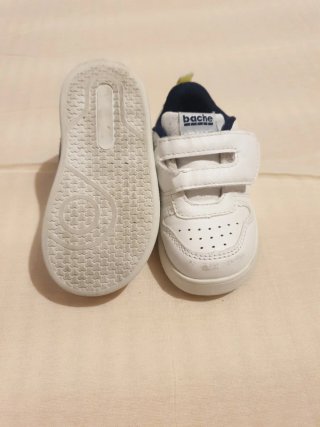 Zapatillas bebé blancas velcro