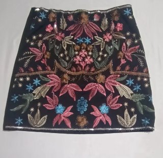 Minifalda bordada floral