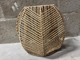 Aplique de pared de yute y mimbre
