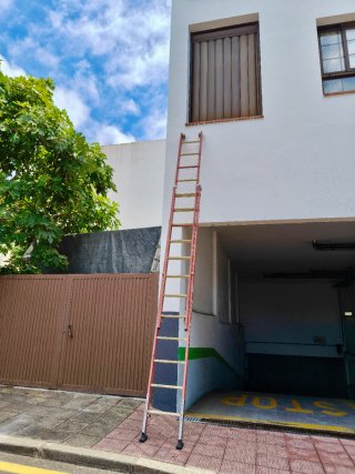 Escaleras de 12 peldaños