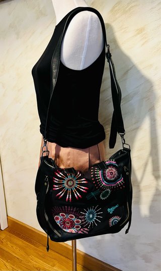 Bolso Desigual Negro Multicolor Bordado