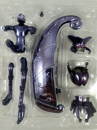 Myth Cloth Caronte de Aqueronte Bandai