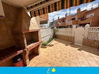Casa adosada en venta en Nueva Torrevieja - Aguas Nuevas en Torrevieja