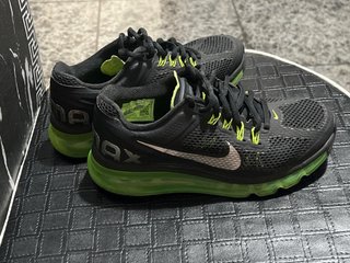Zapatillas Nike Negras y Verdes