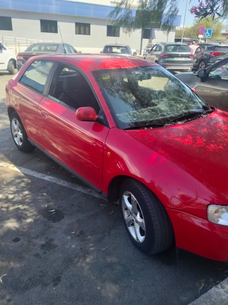 Audi A3 1999 - foto 1