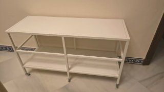 Mueble auxiliar TV con ruedas