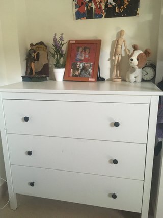 Cómoda blanca 3 cajones IKEA HEMNE