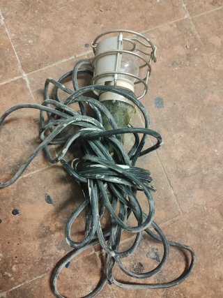 Lámpara taller antigua con cable