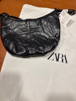Bolso Zara Negro Piel Efecto Arrugado
