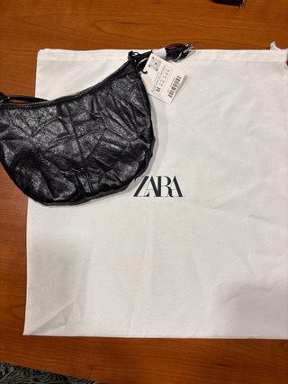 Bolso Zara Negro Piel Efecto Arrugado
