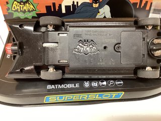 Coche Scalextric Batmobile Clásico TV Series