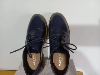 Zapatos charol azul cordones