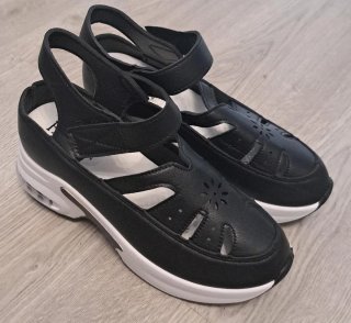 Sandalias deportivas plataforma mujer negras