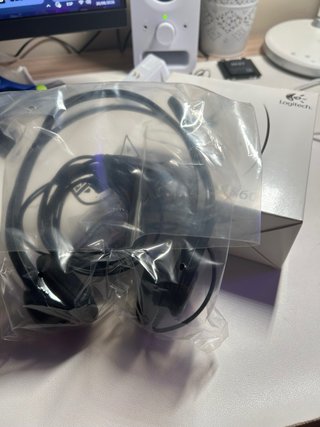 Auriculares Logitech PC Headset 860