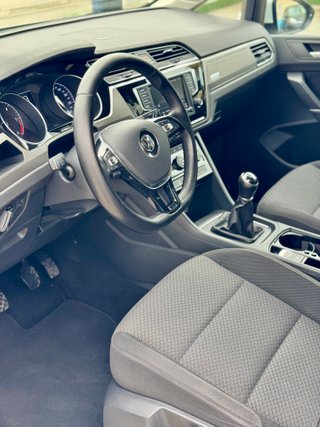 Volkswagen Touran 2016