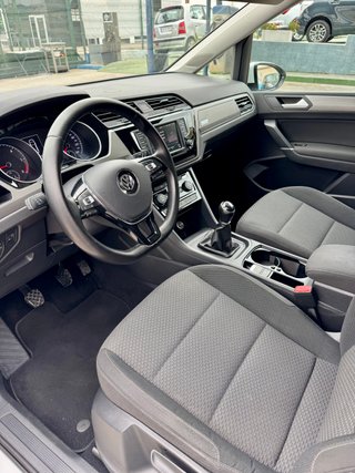 Volkswagen Touran 2016