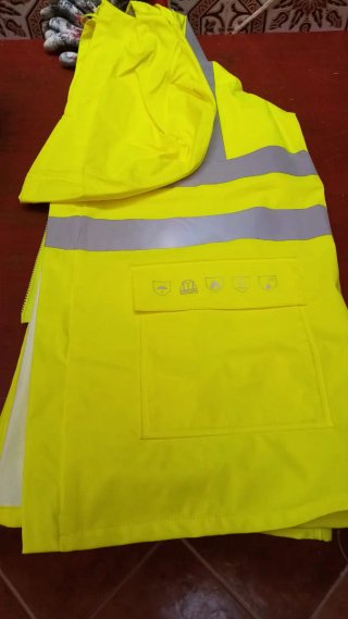 Chubasquero profesional amarillo