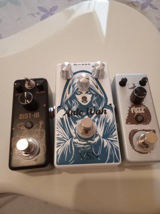 Pedales de efectos guitarra (Dist, Auto Wah, Fuzz)