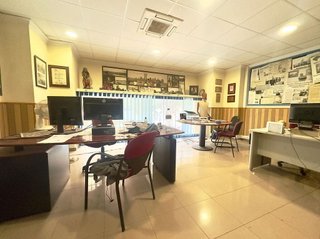 Local comercial en venta en Nueva Almería - Cortijo Grande - Vega de Acá en Almería