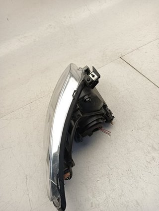 FARO DERECHO SUZUKI SWIFT BERLINA (RS/MZ) M13A 35