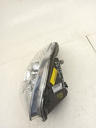 FARO DERECHO SUZUKI SWIFT BERLINA (RS/MZ) M13A 35