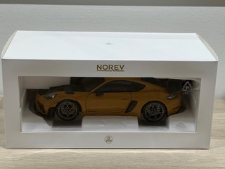 Porsche 718 Cayman GT4 RS 1:18 Norev