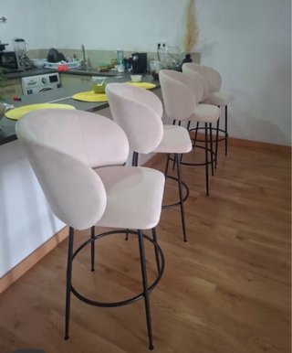 Taburetes altos terciopelo beige