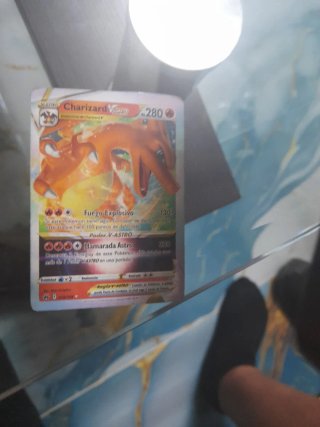 Carta Pokémon Charizard V ASTRO 280 HP