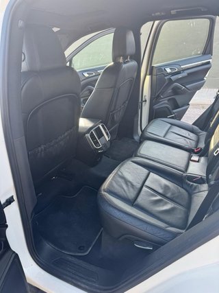 Porsche Cayenne 2011