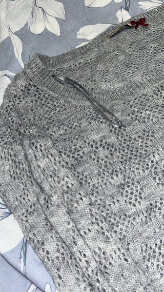 Jersey gris de punto calado