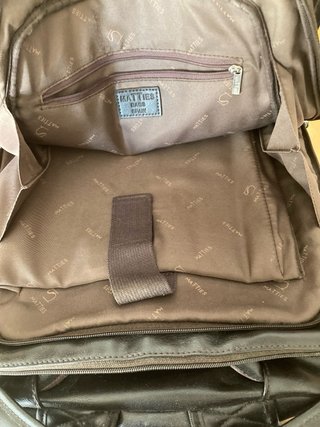 Mochila de piel marrón