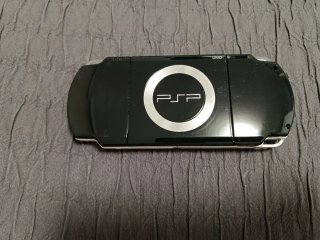 PSP-1000 Negra + Fundas + Memory Stick 4GB