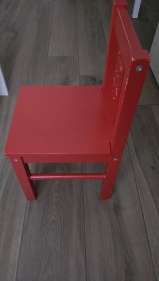 Escritorio infantil, mesa y silla IKEA