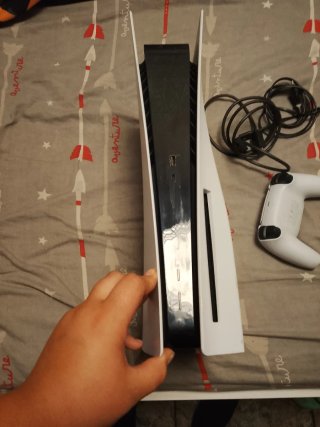 Consola PS5 + Mando y Cables