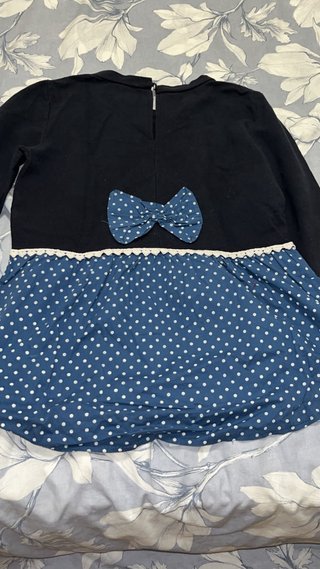 Camiseta manga larga con lunares