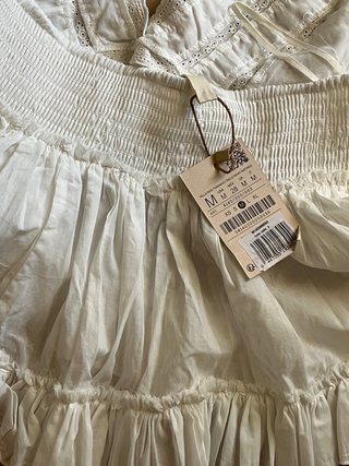 Blusa Peplum Blanca Atada al Cuello