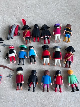 Playmobil 16 Figuras Piratas y Accesorios