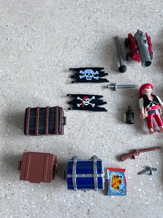 Playmobil 16 Figuras Piratas y Accesorios