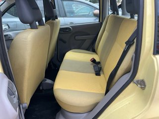 FIAT Panda  105.000 kms Pegatina C
