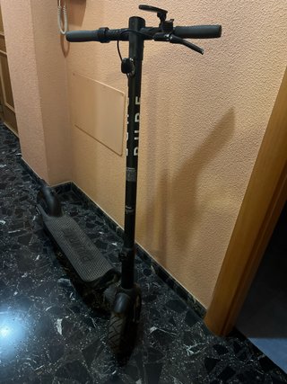 Patinete Eléctrico PURE (Sin Cargador) Negociable