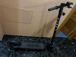 Patinete Eléctrico PURE (Sin Cargador) Negociable