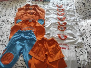 Uniformes Parrulos Talla 2. Lote