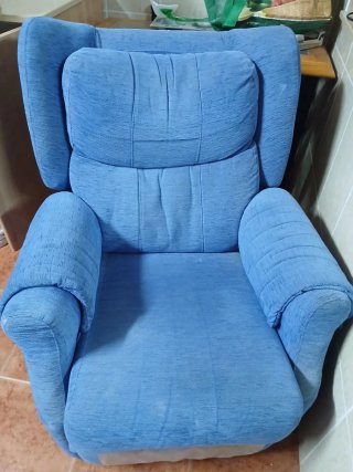 Sillón azul de tela