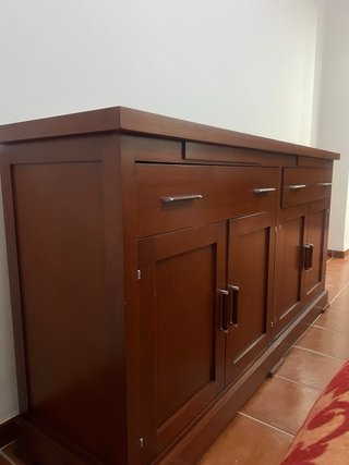 Aparador de madera maciza